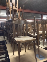 Lot 52 stoelen hout